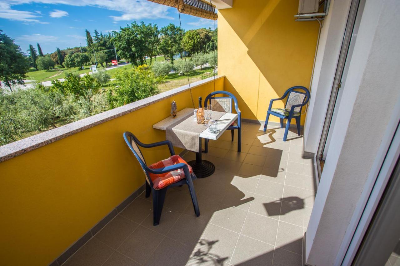 Apartman Vlado Apartment Vrsar Bagian luar foto