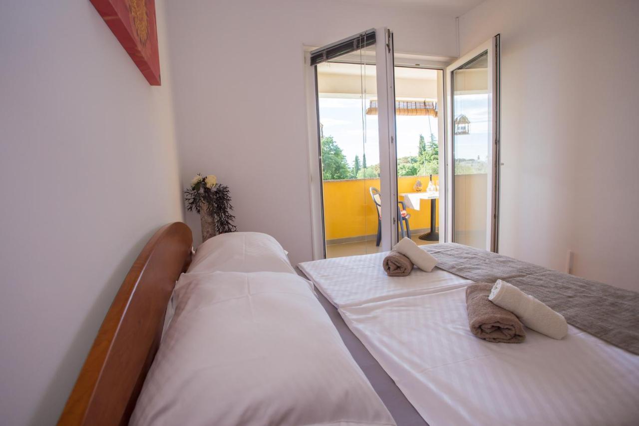 Apartman Vlado Apartment Vrsar Bagian luar foto