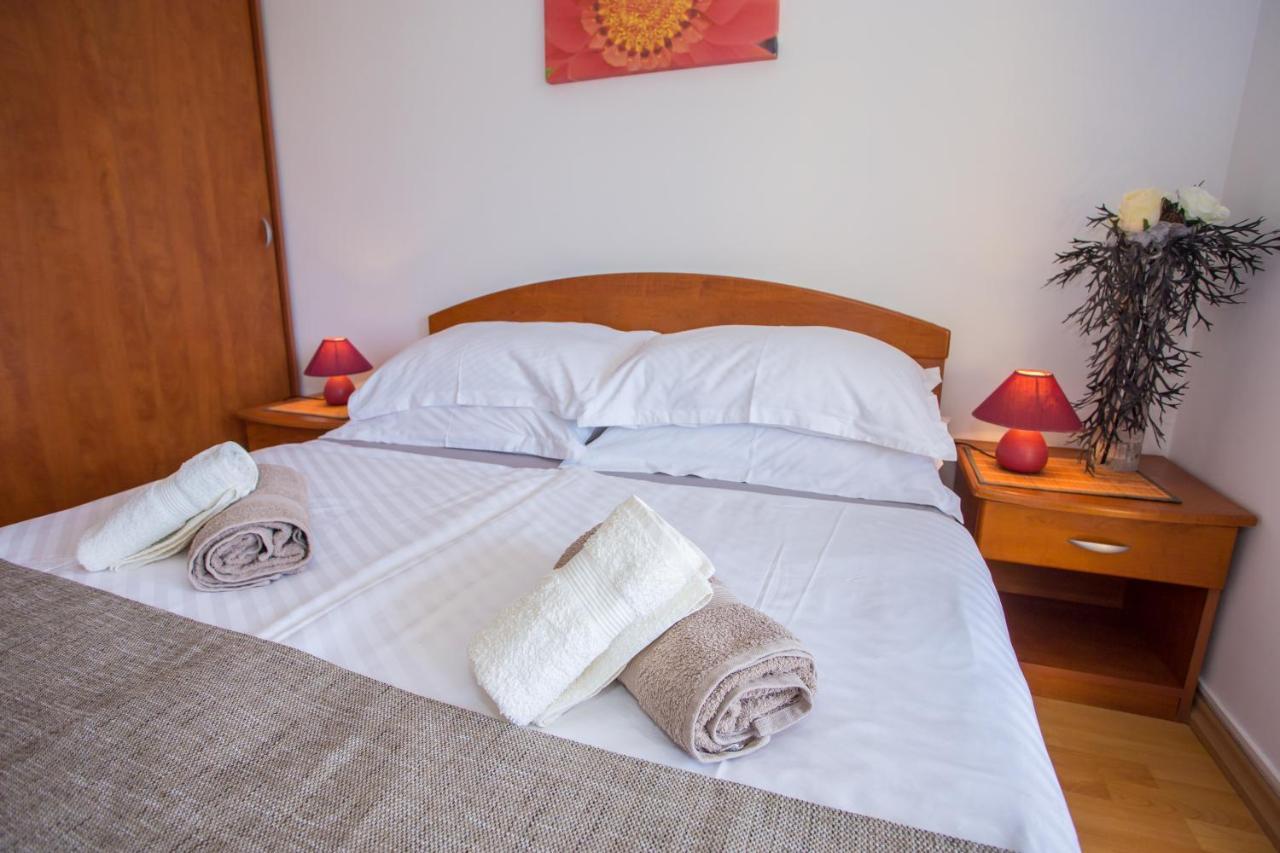 Apartman Vlado Apartment Vrsar Bagian luar foto