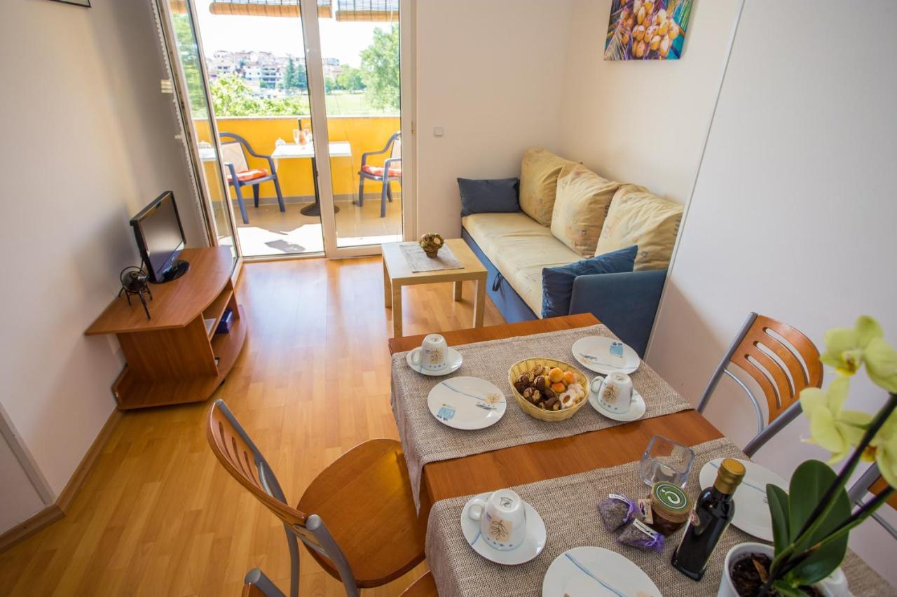 Apartman Vlado Apartment Vrsar Bagian luar foto