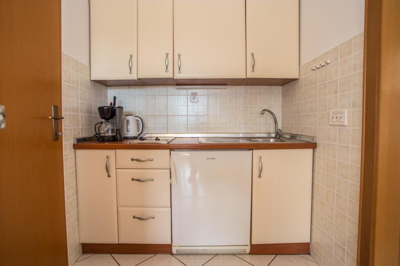 Apartman Vlado Apartment Vrsar Bagian luar foto