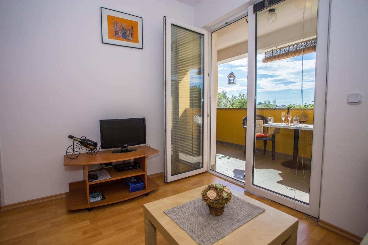 Apartman Vlado Apartment Vrsar Bagian luar foto